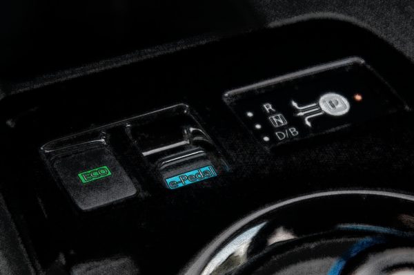 ¿Qué es el e-pedal del Nissan Leaf o el BMW i3?