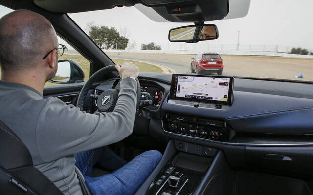 Autos eléctricos: «un solo pedal» prohibido por ley en China.